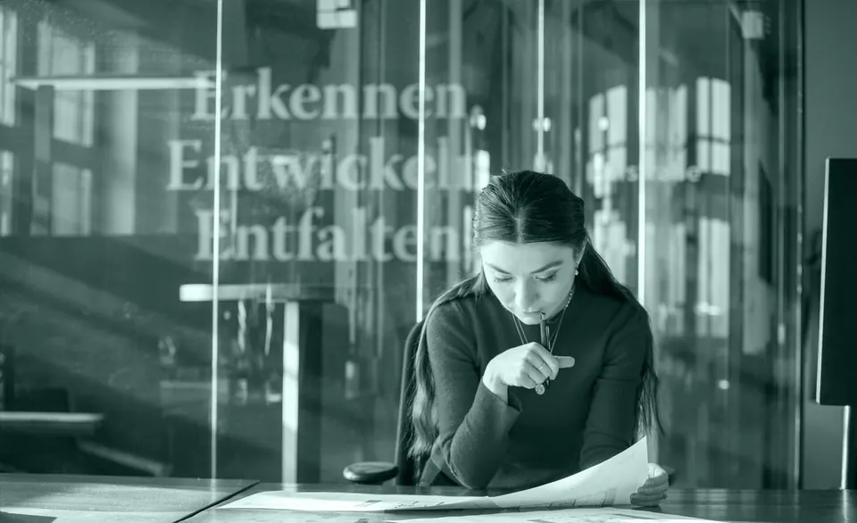 Teamarbeit im Eichberg-Büro am Baumwall