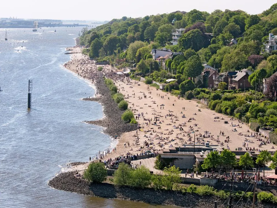 Elbstrand Blankenese
